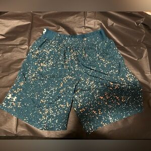 Men’s under armour sports shorts